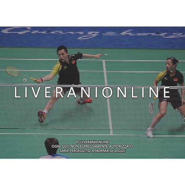 (101120) -- GUANGZHOU, Nov. 20, 2010 () -- He Hanbin (L) and Ma Jin of China compete during the mixed doubles semifinal of badminton competition against Shin Baekcheol and Lee Hyojung of South Korea at the 16th Asian Games in Guangzhou, south China\'s Guangdong Province, Nov. 20, 2010. He Hanbin and Ma Jin lost 1-2 and missed the final. (/Song Zhenping) ©photoshot/Agenzia Aldo Liverani Sas - ITALY ONLY - CINA: 16mi Giochi Asiatici