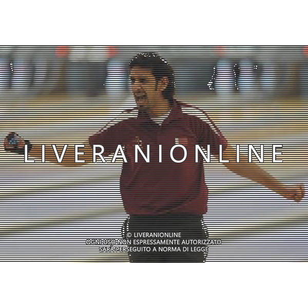 (101120) -- GUANGZHOU, Nov. 20 () -- Qatar\'s Al Hajri Mansour competes in men\'s trios final of bowling event at the 16th Asian Games in Guangzhou, south China\'s Guangdong Province, Nov. 20, 2010. Qatar\'s Alemadi Fahad/Al Hajri Mansour /Al Muraikhi Mubarak won the bronze medal with a total of 3908 points. (/Li Gang)(rzl) ©photoshot/Agenzia Aldo Liverani Sas - ITALY ONLY - CINA: 16mi Giochi Asiatici