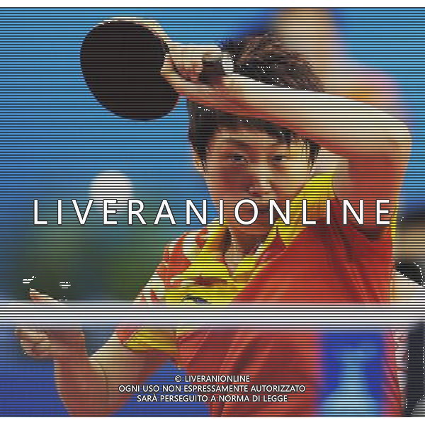 (101120) -- GUANGZHOU, Nov. 20, 2010 () -- China\'s Guo Yue returns a shot during the women\'s singles semifinal of table tennis against Japan\'s Fukuhara Ai at the 16th Asian Games in Guangzhou, south China\'s Guangdong Province, Nov. 20, 2010. Guo Yue won by 4-3. (/Xu Jiajun) ©photoshot/Agenzia Aldo Liverani Sas - ITALY ONLY - CINA: 16mi Giochi Asiatici