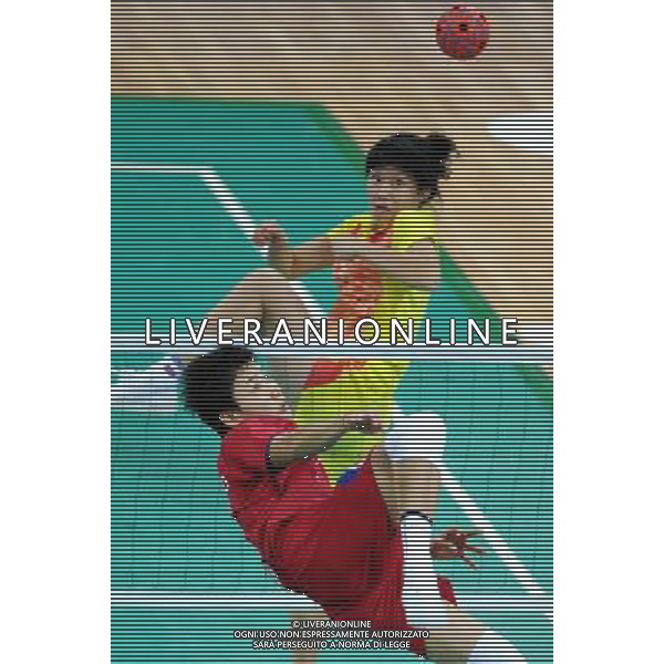 (101120) -- GUANGZHOU, Nov. 20, 2010 () -- Thailand\'s Tidawan Daosakul (front) competes in the women\'s team final of Sepaktakraw against China at the 16th Asian Games in Guangzhou, south China\'s Guangdong Province, Nov. 20, 2010. Thailand won by 2-0 and claimed the title of the event. (/Yan Yan) ©photoshot/Agenzia Aldo Liverani Sas - ITALY ONLY - CINA: 16mi Giochi Asiatici