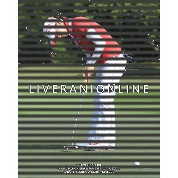 (101120) -- GUANGZHOU, Nov. 20, 2010 () -- Kim Jihee of South Korea competes during the women\'s individual of golf competition at the 16th Asian Games in Guangzhou, south China\'s Guangdong Province, Nov. 20, 2010. Kim Jihee won the bronze of the event. (/Yang Shiyao) ©photoshot/Agenzia Aldo Liverani Sas - ITALY ONLY - CINA: 16mi Giochi Asiatici