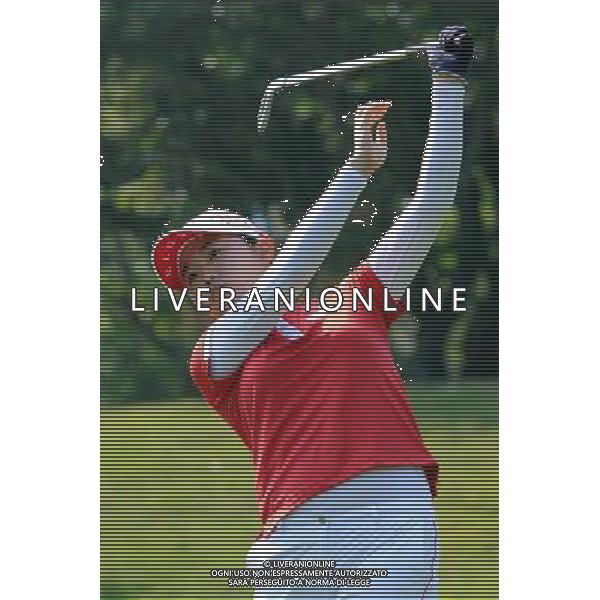 (101120) -- GUANGZHOU, Nov. 20, 2010 () -- Kim Jihee of South Korea competes during the women\'s individual of golf competition at the 16th Asian Games in Guangzhou, south China\'s Guangdong Province, Nov. 20, 2010. Kim Jihee won the bronze of the event. (/Yang Shiyao) ©photoshot/Agenzia Aldo Liverani Sas - ITALY ONLY - CINA: 16mi Giochi Asiatici