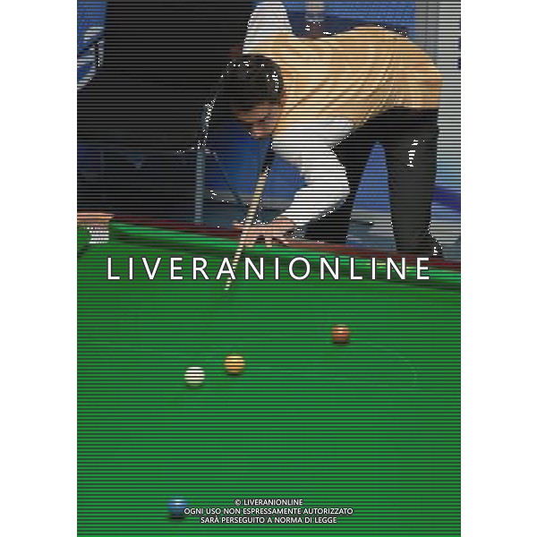 (101120) -- GUANGZHOU, Nov. 20, 2010 () -- Aditya Snehal Mehta of India competes during the men\'s snooker singles semifinal against Fu Ka Chun Marco of Hong Kong of China at the 16th Asian Games in Guangzhou, south China\'s Guangdong Province, Nov. 20, 2010. Aditya Snehal Mehta lost the match 1-4 and took the bronze. (/Jiang Kehong) ©photoshot/Agenzia Aldo Liverani Sas - ITALY ONLY - CINA: 16mi Giochi Asiatici