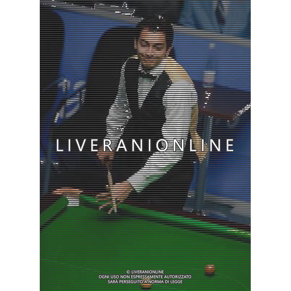 (101120) -- GUANGZHOU, Nov. 20, 2010 () -- Aditya Snehal Mehta of India reacts during the men\'s snooker singles semifinal against Fu Ka Chun Marco of Hong Kong of China at the 16th Asian Games in Guangzhou, south China\'s Guangdong Province, Nov. 20, 2010. Aditya Snehal Mehta lost the match 1-4 and took the bronze. (/Jiang Kehong) ©photoshot/Agenzia Aldo Liverani Sas - ITALY ONLY - CINA: 16mi Giochi Asiatici