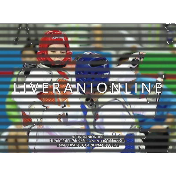 (101120) -- GUANGZHOU, Nov. 20, 2010 () -- Evgeniya Karimova (L) of Uzbekistan fights with Liu Rui of China during their semifinal of women\'s over 73kg of taekwondo at the 16th Asian Games in Guangzhou, south China\'s Guangdong Province, Nov. 20, 2010. Karimova lost the match and took the bronze. (/Chen Kai)(wll) ©photoshot/Agenzia Aldo Liverani Sas - ITALY ONLY - CINA: 16mi Giochi Asiatici