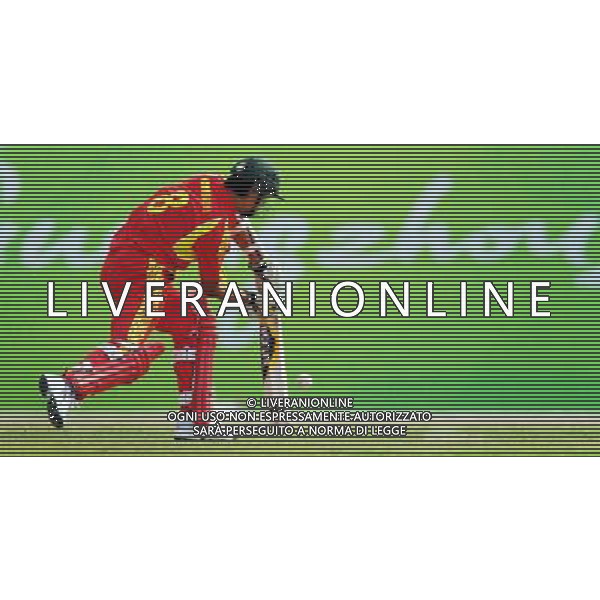 (101122) -- GUANGZHOU, Nov. 22, 2010 () -- China\'s Sun Duo hits the ball during the men\'s quarterfinal of cricket against Pakistan at the 16th Asian Games in Guangzhou, south China\'s Guangdong Province, Nov. 22, 2010. Pakistan won the match 183-55 and entered the semifinal of the event. (/Wang Ye) ©photoshot/Agenzia Aldo Liverani Sas - ITALY ONLY - CINA: 16mi Giochi Asiatici