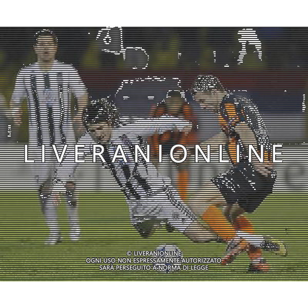 BELGRADO ( SERBIA) - COPPA UEFA CHAMPIONS LEAGUE 2010-2001 gruppo H : partita - Partizan Belgrade vs FC Shakhtar Donetsk nella foto: Razvan Rat ( FC Shakhtar Donetsk) - Stefan Babovic of Partizan Belgrade © Srdjan Stevanovic/Starsportphoto - Newspix.pl - Ag. Aldo Liverani sas ITALY ONLY 