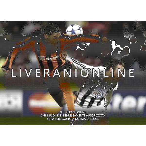 BELGRADO ( SERBIA) - COPPA UEFA CHAMPIONS LEAGUE 2010-2001 gruppo H : partita - Partizan Belgrade vs FC Shakhtar Donetsk nella foto: Marko Jovanovic (Partizan Belgrade) - Luiz Adriano of FC Shakhtar Donetsk © Srdjan Stevanovic/Starsportphoto - Newspix.pl - Ag. Aldo Liverani sas ITALY ONLY 