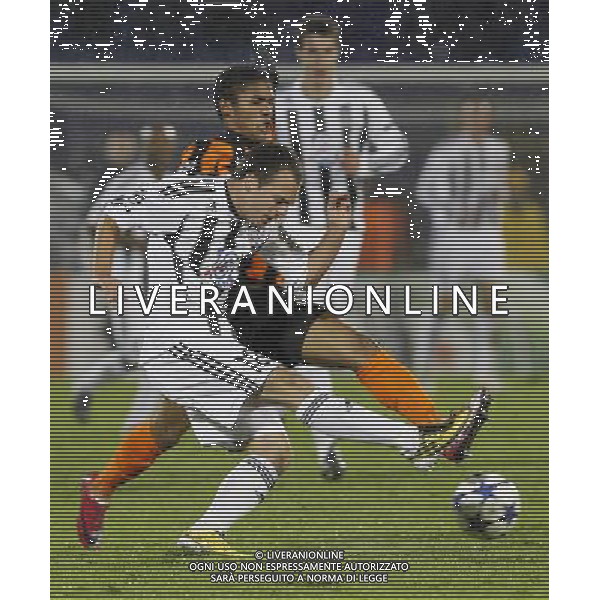 BELGRADO ( SERBIA) - COPPA UEFA CHAMPIONS LEAGUE 2010-2001 gruppo H : partita - Partizan Belgrade vs FC Shakhtar Donetsk nella foto: Aleksandar Lazevski of Partizan Belgrade - Douglas Costa ( FC Shakhtar Donetsk) © Srdjan Stevanovic/Starsportphoto - Newspix.pl - Ag. Aldo Liverani sas ITALY ONLY 