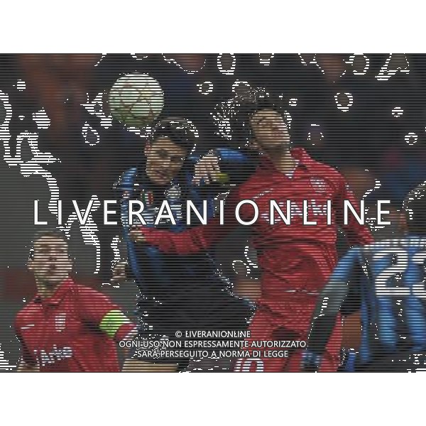 UEFA Champions League 2010/2011 Gruppo A Milano - 24.11.2010 Inter-Twente Nella Foto:ruiz e javier zanetti /Ph.Vitez-Ag. Aldo Liverani