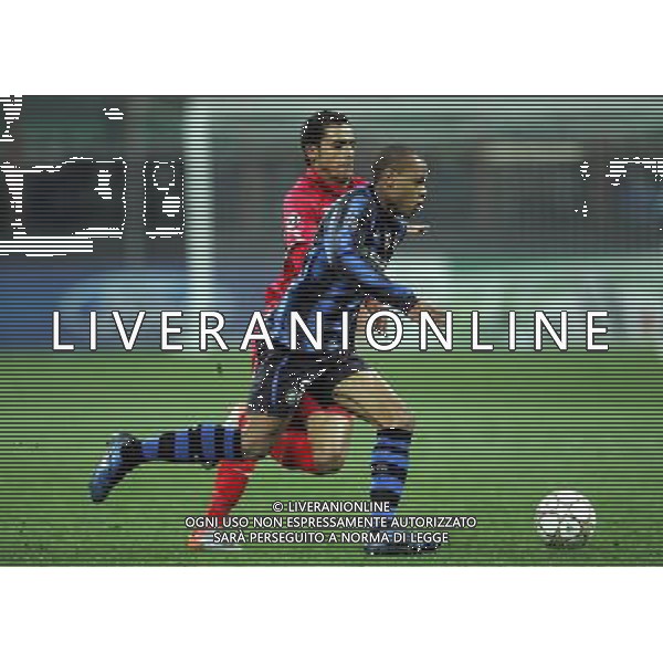Inter - Twente Champions League 24/11/2010 nella foto biabiany e chadli ©Luzzani/Agenzia Aldo Liverani Sas