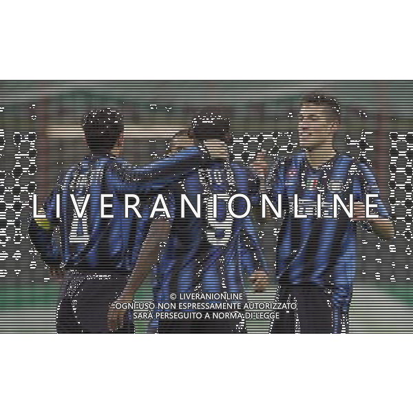 Inter - Twente Champions League 24/11/2010 nella foto esutanza inter a fine gara ©Luzzani/Agenzia Aldo Liverani Sas