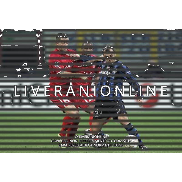 Milano 24-11-2010 Champions League 2010/11 inter-twente 1:0 nella foto theo janssen e goran pandev ph marco luzzani/ag aldo liverani s.a.s.