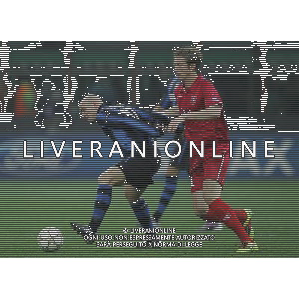 Milano 24-11-2010 Champions League 2010/11 inter-twente 1:0 nella foto marc janko e esteban cambiasso ph marco luzzani/ag aldo liverani s.a.s.