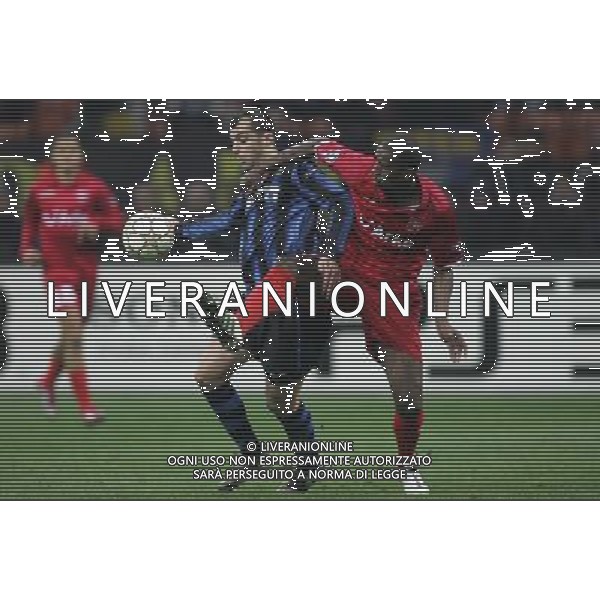 Milano 24-11-2010 Champions League 2010/11 inter-twente 1:0 nella foto goran pandev e douglas ph marco luzzani/ag aldo liverani s.a.s.