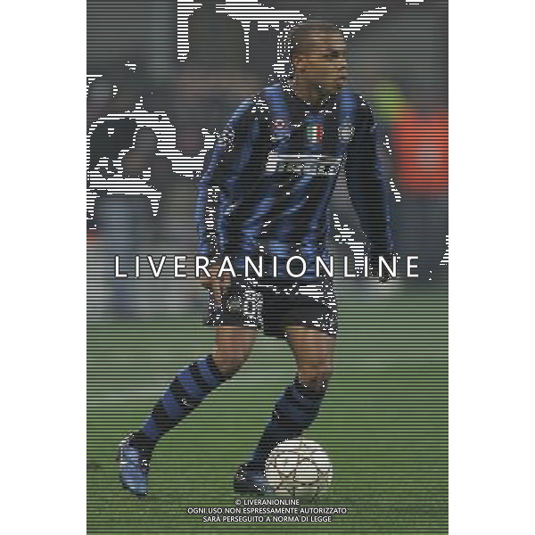Milano 24-11-2010 Champions League 2010/11 inter-twente 1:0 nella foto jonathan biabiany ph marco luzzani/ag aldo liverani s.a.s.