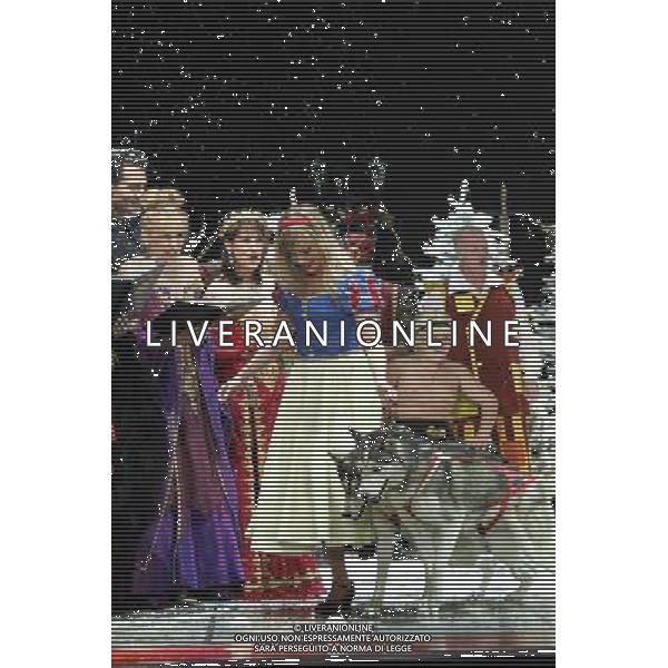 Pictured: Tina O\'Brien First Family Entertainment press launch photocall, PIccadilly Theatre, London, UK. 26/11/2010 Byline: Retna Pictures/Kiera Fyles /PHOTOSHOT/AG ALDO LIVERANI SAS - ITALY ONLY -