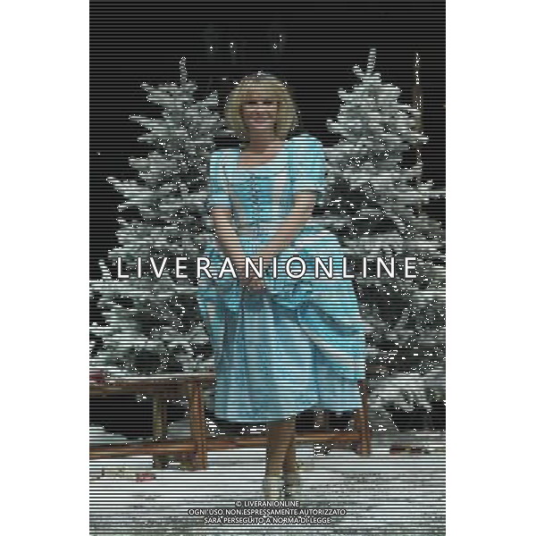 Pictured: Joanna Page First Family Entertainment press launch photocall, PIccadilly Theatre, London, UK. 26/11/2010 Byline: Retna Pictures/Kiera Fyles /PHOTOSHOT/AG ALDO LIVERANI SAS - ITALY ONLY -