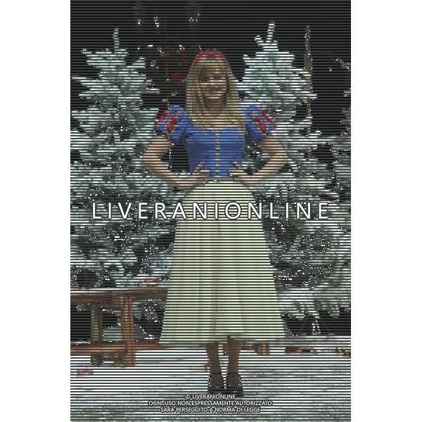 Pictured: Tina O\'Brien First Family Entertainment press launch photocall, PIccadilly Theatre, London, UK. 26/11/2010 Byline: Retna Pictures/Kiera Fyles /PHOTOSHOT/AG ALDO LIVERANI SAS - ITALY ONLY -