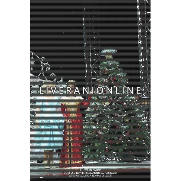 Pictured: Joanna Page and Dina Payne First Family Entertainment press launch photocall, PIccadilly Theatre, London, UK. 26/11/2010 Byline: Retna Pictures/Kiera Fyles /PHOTOSHOT/AG ALDO LIVERANI SAS - ITALY ONLY -