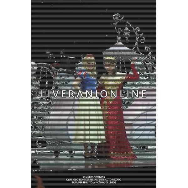 Pictured: Tina O\'Brien and Dina Payne First Family Entertainment press launch photocall, PIccadilly Theatre, London, UK. 26/11/2010 Byline: Retna Pictures/Kiera Fyles /PHOTOSHOT/AG ALDO LIVERANI SAS - ITALY ONLY -