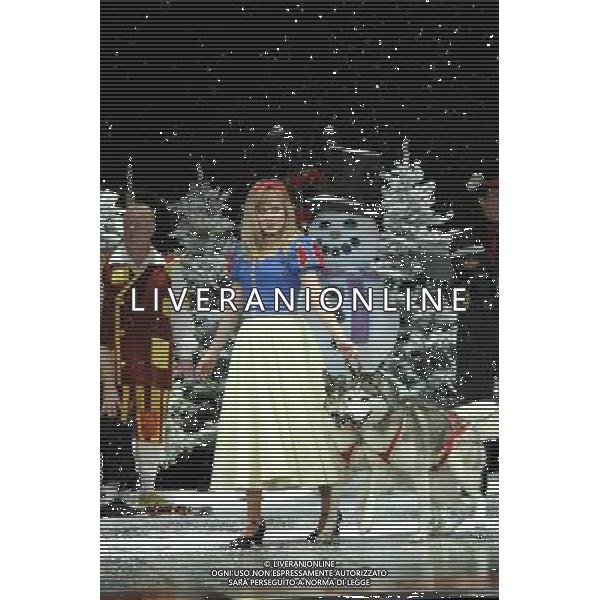 Pictured: Tina O\'Brien First Family Entertainment press launch photocall, PIccadilly Theatre, London, UK. 26/11/2010 Byline: Retna Pictures/Kiera Fyles /PHOTOSHOT/AG ALDO LIVERANI SAS - ITALY ONLY -