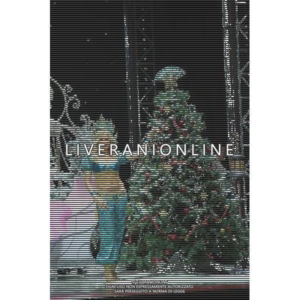 Pictured: Melinda Messenger First Family Entertainment press launch photocall, PIccadilly Theatre, London, UK. 26/11/2010 Byline: Retna Pictures/Kiera Fyles /PHOTOSHOT/AG ALDO LIVERANI SAS - ITALY ONLY -