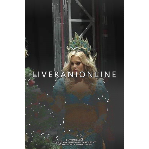 Pictured: Melinda Messenger First Family Entertainment press launch photocall, PIccadilly Theatre, London, UK. 26/11/2010 Byline: Retna Pictures/Kiera Fyles /PHOTOSHOT/AG ALDO LIVERANI SAS - ITALY ONLY -