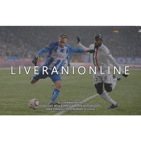 POLONIA: LECH POZNAN - JUVENTUS UEFA EUROPA LEAGUE 01/12/2010 nella foto SLAWOMIR PESZKO ARMAND TRAORE ©LUKASZ LASKOWSKI / PRESSFOCUS / Newspix.pl /Agenzia Aldo Liverani Sas - ITALY ONLY - EDITORIAL USE ONLY - *** Local Caption *** www.newspix.pl mail us: info@newspix.pl call us: 0048 022 23 22 222 --- Polish Picture Agency by Ringier Axel Springer Polandwww.newspix.pl mail us: info@newspix.pl call us: 0048 022 23 22 222 --- Polish Picture Agency by Ringier Axel Springer Polandwww.newspix.pl mail us: info@newspix.pl call us: 0048 022 23 22 222 --- Polish Picture Agency by Ringier Axel Springer Polandwww.newspix.pl mail us: info@newspix.pl call us: 0048 022 23 22 222 --- Polish Picture Agency by Ringier Axel Springer Polandwww.newspix.pl mail us: info@newspix.pl call us: 0048 022 23 22 222 --- Polish Picture Agency by Ringier Axel Springer Polandwww.newspix.pl mail us: info@newspix.pl call us: 0048 022 23 22 222 --- Polish Picture Agency by Ringier Axel Springer Polandwww.newspix.pl mail us: info@newspix.pl call us: 0048 022 23 22 222 --- Polish Picture Agency by Ringier Axel Springer Poland