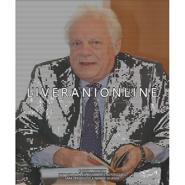 MILANO 02-12-2010 CULTURA SALA BUZZATI VIA BALZAN CONFERENZA STAMPA DI PRESENTAZIONE DEL LIBRO \'L\'ITALIA ALLA TV\' VISTA DAL CORRIERE DELLA SERA NELLA FOTO PIERGAETANO MARCHETTI PH.FIOCHI/ALDO LIVERANI s.a.s.