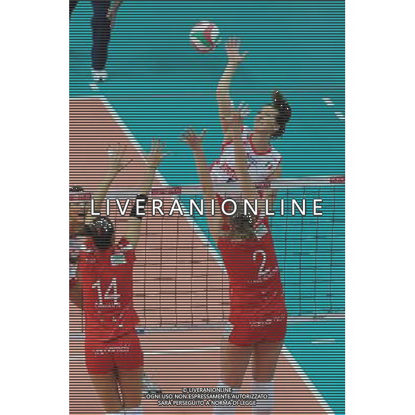 Findomestic Volley Cup - Campionato Pallavolo Serie A1 Femminile Busto Arsizio (VA) 5-12-2010 Yamamay Busto Arsizio - Scavolini Pesaro nella foto: Senna Usic foto Garavaglia - ag. Aldo Liverani sas