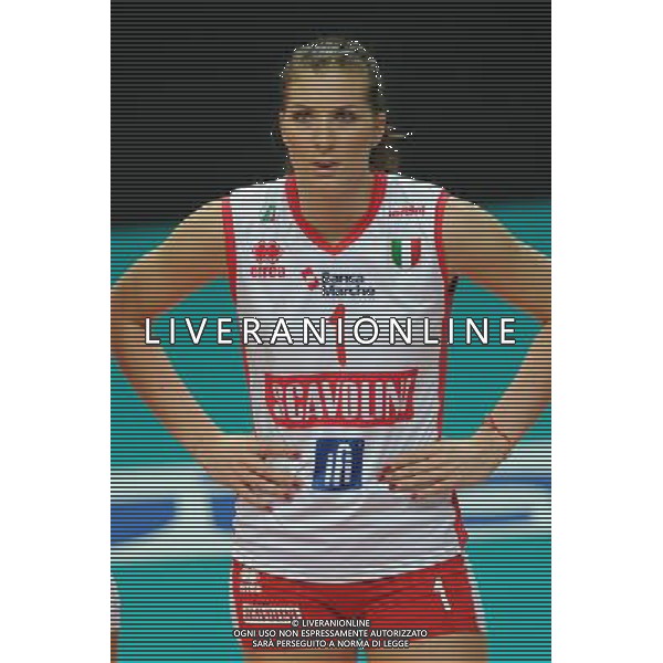 Findomestic Volley Cup - Campionato Pallavolo Serie A1 Femminile Busto Arsizio (VA) 5-12-2010 Yamamay Busto Arsizio - Scavolini Pesaro nella foto: Senna Usic (Scavolini Pesaro) foto Garavaglia - ag. Aldo Liverani sas