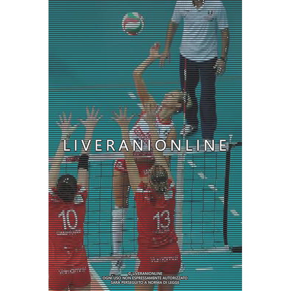 Findomestic Volley Cup - Campionato Pallavolo Serie A1 Femminile Busto Arsizio (VA) 5-12-2010 Yamamay Busto Arsizio - Scavolini Pesaro nella foto: Manon Flier (Scavolini Pesaro) foto Garavaglia - ag. Aldo Liverani sas