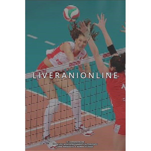 Findomestic Volley Cup - Campionato Pallavolo Serie A1 Femminile Busto Arsizio (VA) 5-12-2010 Yamamay Busto Arsizio - Scavolini Pesaro nella foto: Senna Usic (Scavolini Pesaro) foto Garavaglia - ag. Aldo Liverani sas