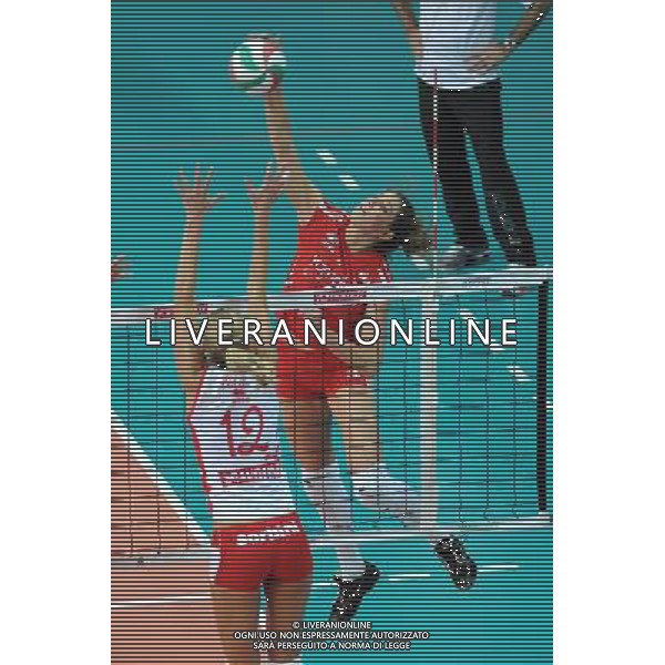 Findomestic Volley Cup - Campionato Pallavolo Serie A1 Femminile Busto Arsizio (VA) 5-12-2010 Yamamay Busto Arsizio - Scavolini Pesaro nella foto: Floortje Meijeners (Yamamay Busto Arsizio) foto Garavaglia - ag. Aldo Liverani sas