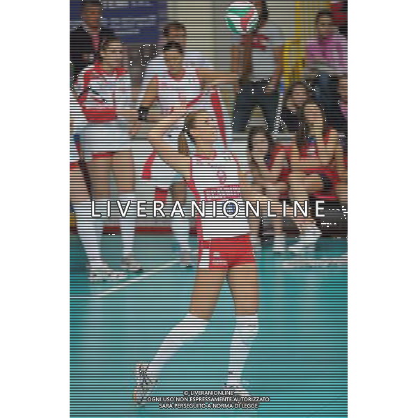 Findomestic Volley Cup - Campionato Pallavolo Serie A1 Femminile Busto Arsizio (VA) 5-12-2010 Yamamay Busto Arsizio - Scavolini Pesaro nella foto: Elisa Manzano (Scavolini Pesaro) foto Garavaglia - ag. Aldo Liverani sas