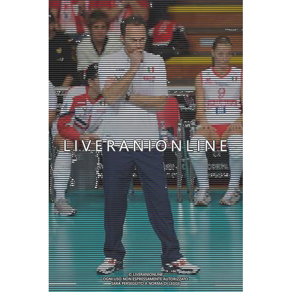 Findomestic Volley Cup - Campionato Pallavolo Serie A1 Femminile Busto Arsizio (VA) 5-12-2010 Yamamay Busto Arsizio - Scavolini Pesaro nella foto: Paolo Tofoli allenatore della Scavolini Pesaro foto Garavaglia - ag. Aldo Liverani sas