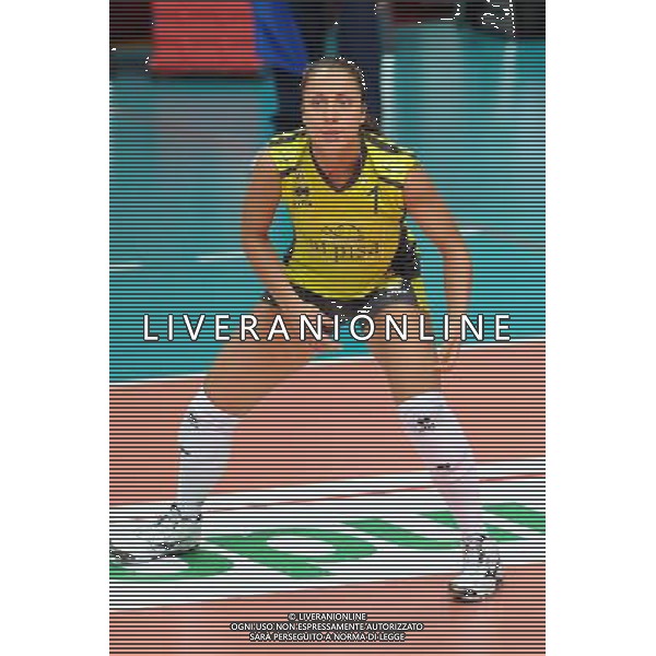 Findomestic Volley Cup - Campionato Pallavolo Serie A1 Femminile Busto Arsizio (VA) 5-12-2010 Yamamay Busto Arsizio - Scavolini Pesaro nella foto: Luna Veronica Carocci (Yamamay Busto Arsizio) foto Garavaglia - ag. Aldo Liverani sas