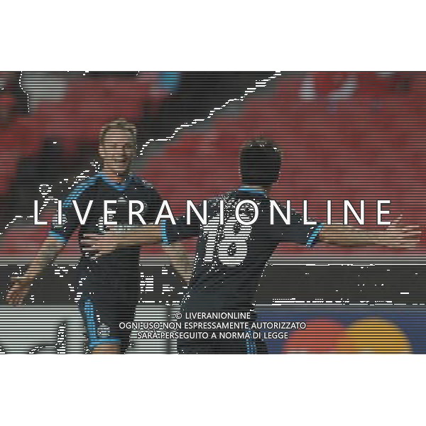 20101207: LISBONA, PORTGALLLO SL Benfica vs Schalke 04: UEFA Champions League 2010/2011 - Group Stage. nella foto Ivan Rakitic and Jurado (Schalke04). ph.Newspix/ALDO LIVERANI - ITALY ONLY -