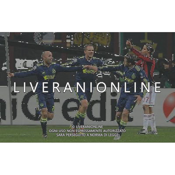 UEFA Champions League 2010/2011 Gruppo G Milano - 08.12.2010 Milan-Ajax Nella Foto:de zeeuw esulta /Ph.Vitez-Ag. Aldo Liverani