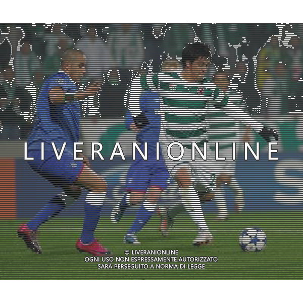 UEFA Champions League group C soccer match between Bursaspor Turkey and Rangers FC at Ataturk Stadium in Bursa, Turkey 07.12..2010 Match Scored : Bursaspor 1 - Rangers FC 1 Pictured: Leonel Nunez (R)of Bursaspor. AG. ALDO LIVERANI SAS ITALY ONLY