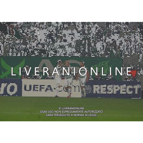 UEFA Champions League group C soccer match between Bursaspor Turkey and Rangers FC at Ataturk Stadium in Bursa, Turkey 07.12..2010 Match Scored : Bursaspor 1 - Rangers FC 1 Pictured: Federico Insua (L), Sercan Yildirim and Bekir Ozan Has (R) of Bursasport. AG. ALDO LIVERANI SAS ITALY ONLY