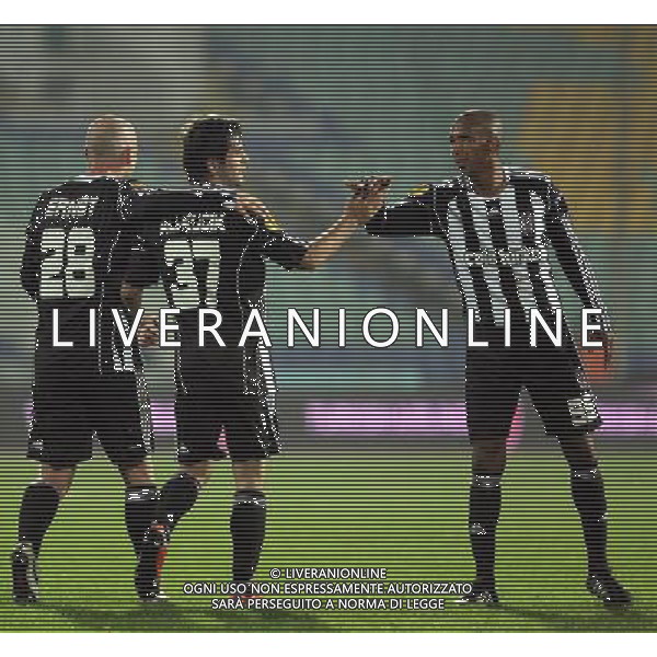 Euroleague group L soccer match between CSKA Sofia v Besiktas Istanbul at Vasil Levski Stadium in Sofia, Bulgaria. 02.12.2010 Match Scored: CSKA Sofia 1 - Besiktas 2 Pictured: Fabian Ernst and Ali Kucuk and Marco Aurelio (R) of Besiktas. AG ALDO LIVERANI ONLY ITALY