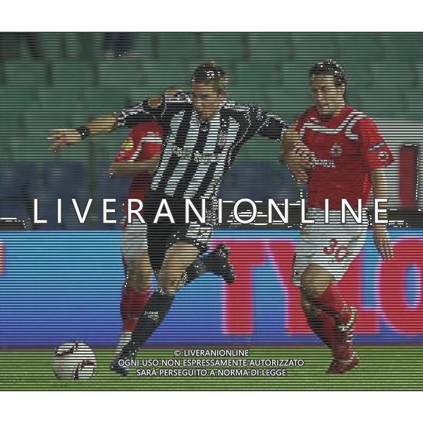Euroleague group L soccer match between CSKA Sofia v Besiktas Istanbul at Vasil Levski Stadium in Sofia, Bulgaria. 02.12.2010 Match Scored: CSKA Sofia 1 - Besiktas 2 Pictured: Filip Holosko (L) of Besiktas and Fabrizio Grillo (R) of CSKA Sofia. AG ALDO LIVERANI ONLY ITALY
