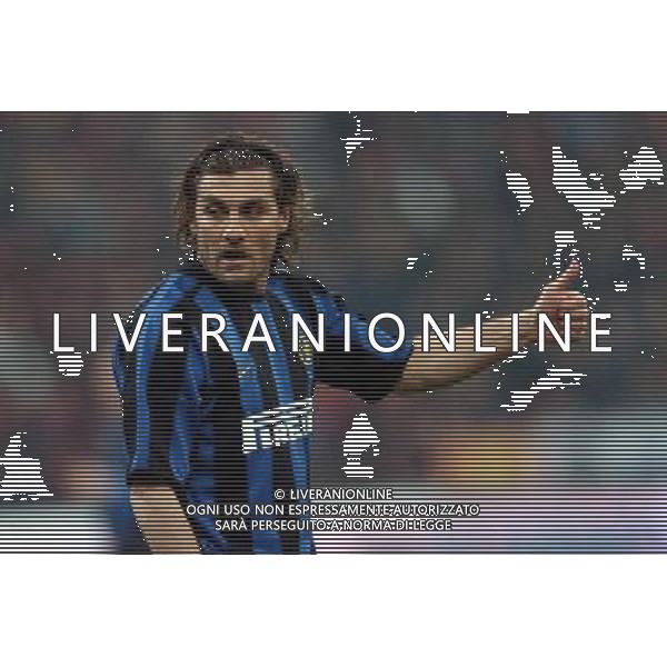 INTER-SOCHAUX COPPA UEFA 03/03/2004 NELLA FOTO CHRISTIAN VIERI FOTO MARCO LUZZANI/AGENZIA ALDO LIVERANI