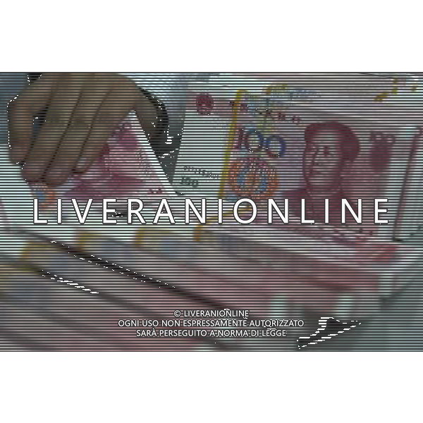 CINA 11/21/2010 ECONOMIA renminbi SOLDI / BANCONOTE DELLA CINA ©AGENZIA ALDO LIVERANI SAS - ITALY ONLY - *** Local Caption *** .