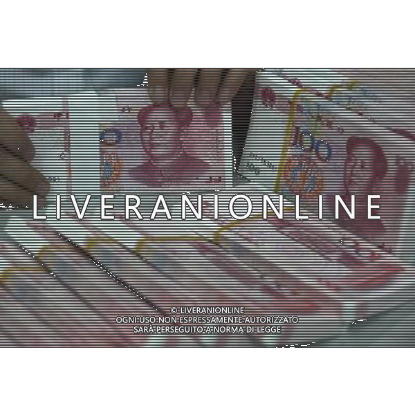 CINA 11/21/2010 ECONOMIA renminbi SOLDI / BANCONOTE DELLA CINA ©AGENZIA ALDO LIVERANI SAS - ITALY ONLY - *** Local Caption *** .