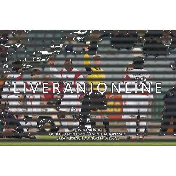 Roma-Gaziantepspor coppa uefa 03/03/2004 nella foto ammonizione foto pasquazi/agenzia aldo liverani