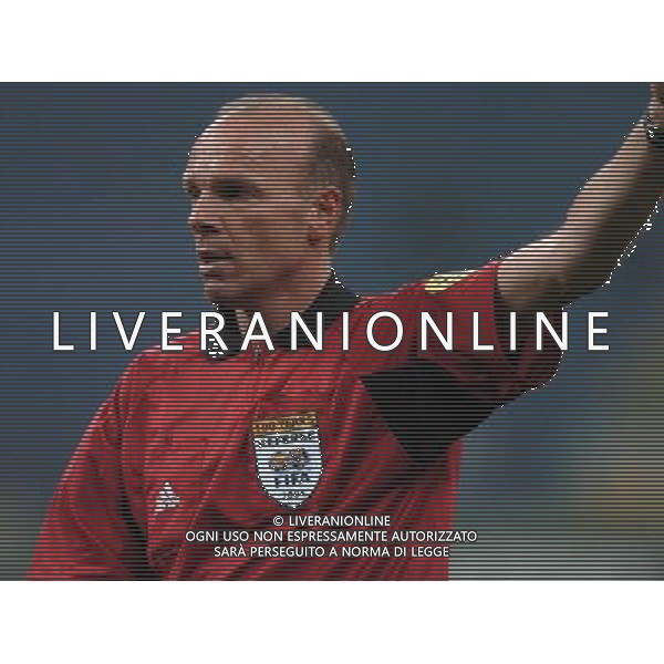 Milano 03/03/2004 COPPA UEFA 2003/04 -terzo turno- Inter-Sochaux 0:0 nella foto arbitro bennett stephen graham (ing) ph marco luzzani/ag aldo liverani s.a.s.