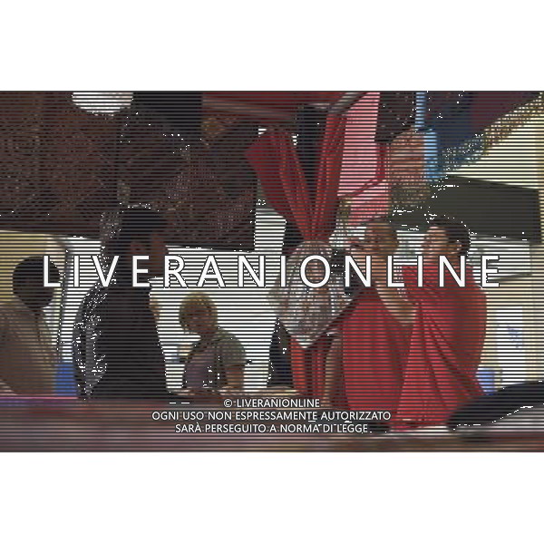 20101211: ABU DHABI, UNITED ARAB EMIRATES - Internacional Porto Alegre players shopping at a mall in Abu Dhabi, a few days before their debut on the FIFA Club World Cup 2010. In picture: Giuliano and Derley. PHOTO: CITYFILES/NEWSPIX.PL ZJEDNOCZONE EMIRATY ARABSKIE KLUBOWE MISTRZOSTWA SWIATA PILKA NOZNA PORTUGAL,BRAZIL,SPAIN,GERMANY,FRANCE,UK OUT !!! --- Newspix.pl /Agenzia Aldo Liverani Sas - ITALY ONLY - I giocatori dell\' International Porto Alegre ad ABU DHABI, negli Emirati Arabi Uniti per partecipare al FIFA World Cup 2010, Mondiale per Club, Coppa Intercontinentale 13/12/2010 *** Local Caption *** www.newspix.pl mail us: info@newspix.pl call us: 0048 022 23 22 222 --- Polish Picture Agency by Ringier Axel Springer Poland